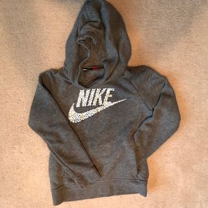 Nike girls hoodie sweatshirt size small.